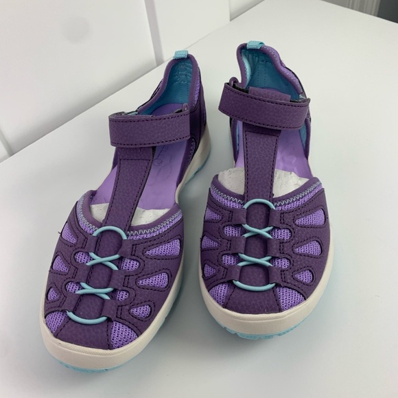 NWT Merrell Kids Girls Water Shoes Fisherman Sandal Purple Closed Toe Size 3 5 - Picture 2 of 10
